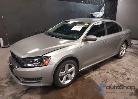 2014 Volkswagen Passat 1.8T Wolfsburg Edition из США, поврежденный, VIN 1VWAT7A36EC038560